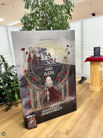 Giant book banner at an bookish event Photo by 🅾 @konyvmolykepzo Giant book banner at an bookish event Photo by 🅾 @konyvmolykepzo